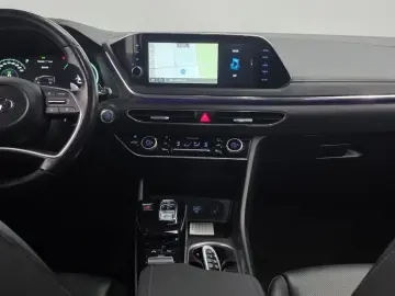 2022 Hyundai Sonata с пробегом 121 374 км