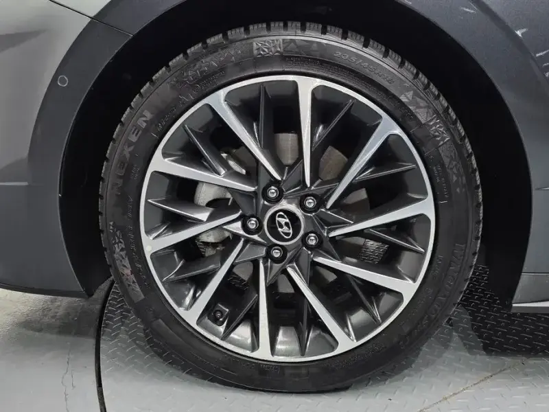 2023 Hyundai Sonata с пробегом 37 601 км