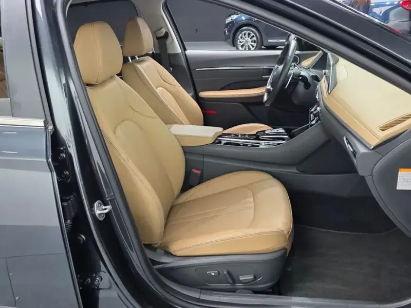 2023 Hyundai Sonata с пробегом 37 601 км