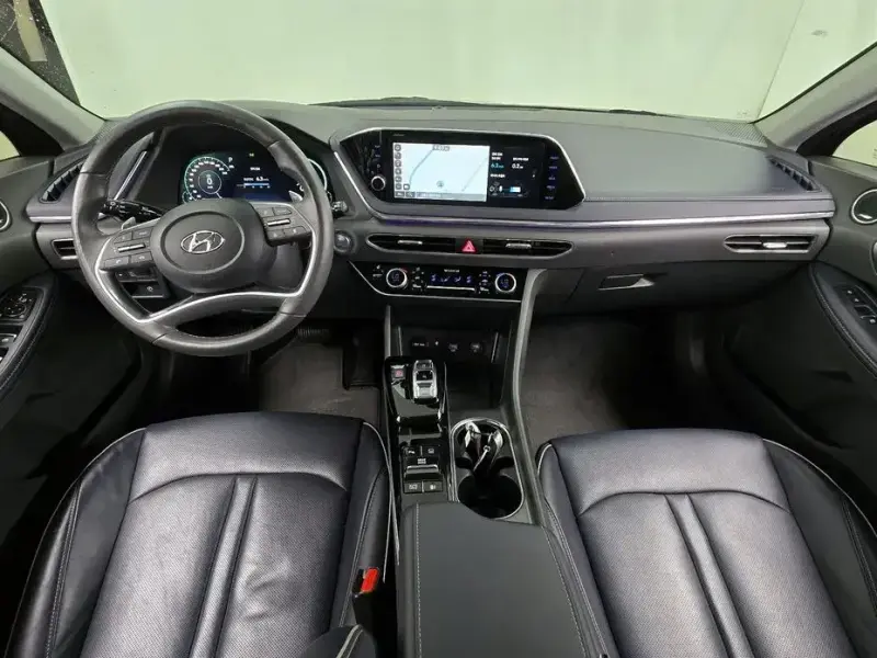 2022 Hyundai Sonata с пробегом 82 240 км