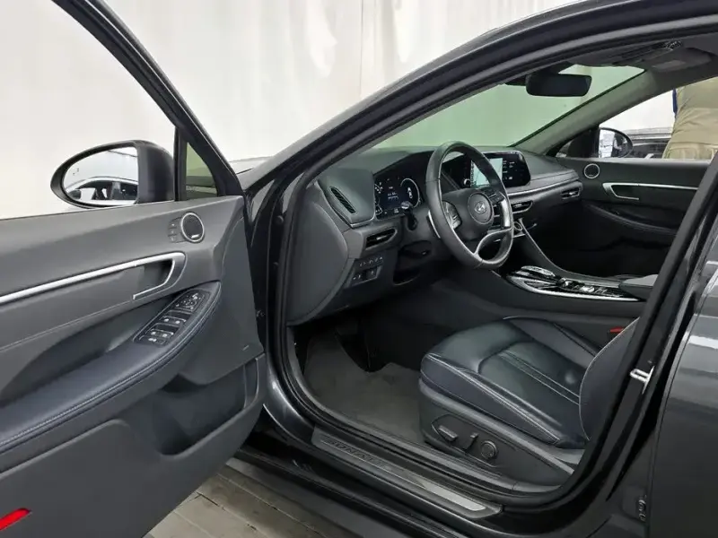 2022 Hyundai Sonata с пробегом 82 240 км