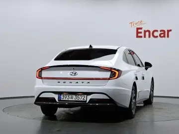 2022 Hyundai Sonata с пробегом 56 744 км