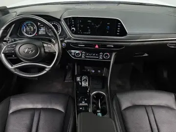 2022 Hyundai Sonata с пробегом 56 744 км
