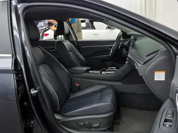 2022 Hyundai Sonata с пробегом 82 240 км