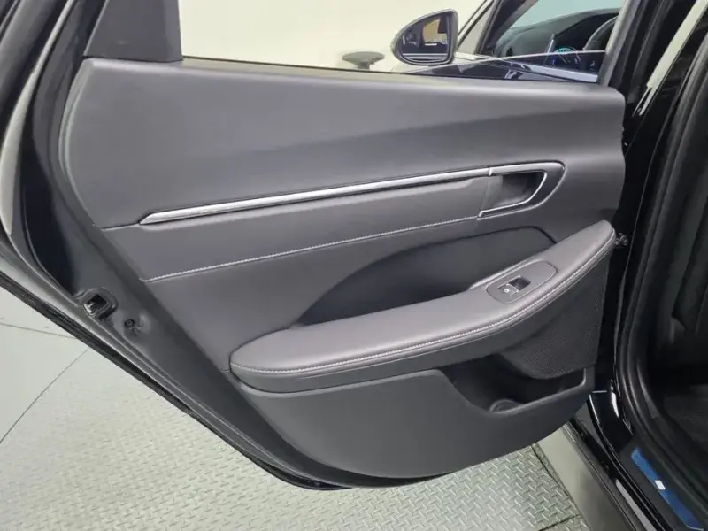 2023 Hyundai Sonata с пробегом 5 878 км