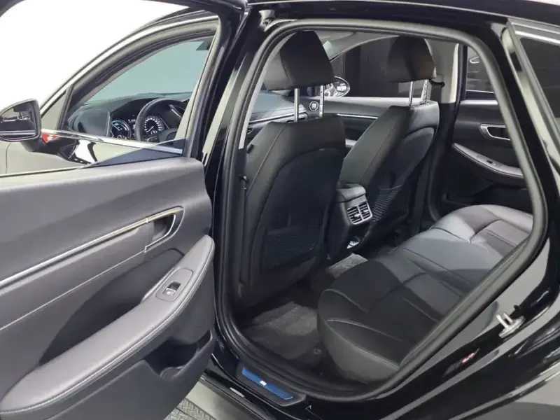 2023 Hyundai Sonata с пробегом 5 878 км