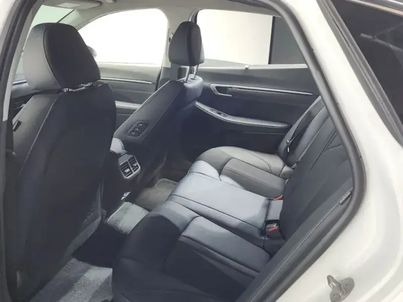 2023 Hyundai Sonata с пробегом 49 098 км