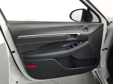 2023 Hyundai Sonata с пробегом 49 098 км