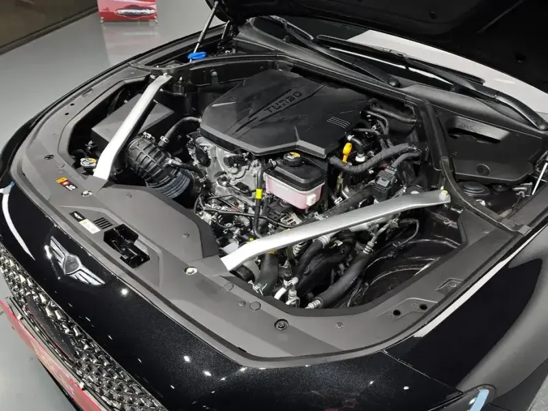 2023 Genesis G70 с пробегом 30 382 км