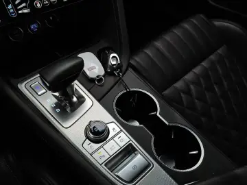 2023 Genesis G70 с пробегом 30 382 км