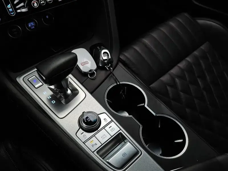 2023 Genesis G70 с пробегом 30 382 км