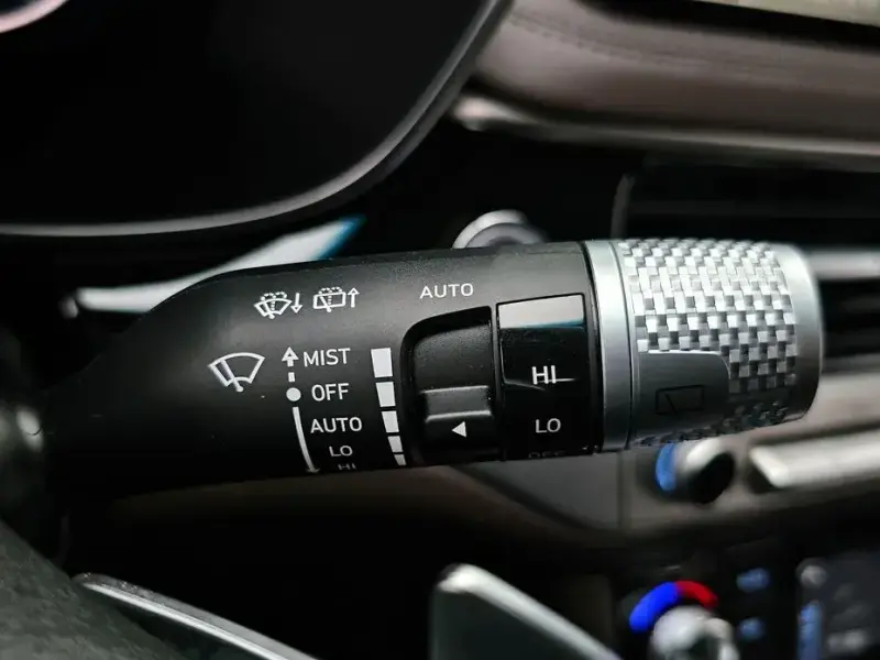 2023 Genesis G70 с пробегом 30 382 км