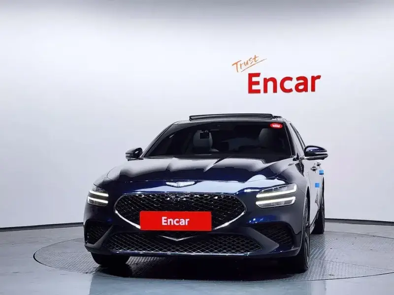 2022 Genesis G70 с пробегом 35 933 км