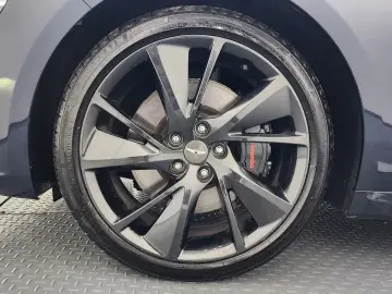 2022 Genesis G70 с пробегом 35 933 км