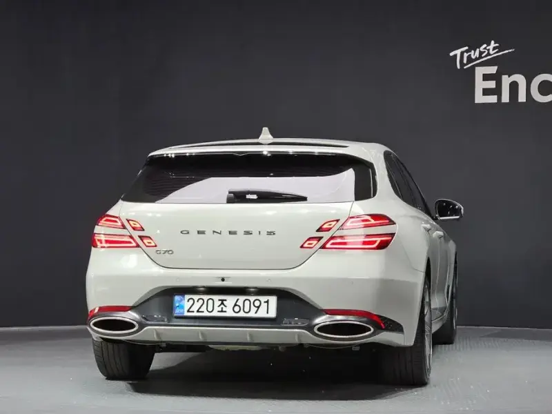 2024 Genesis G70 с пробегом 50 779 км