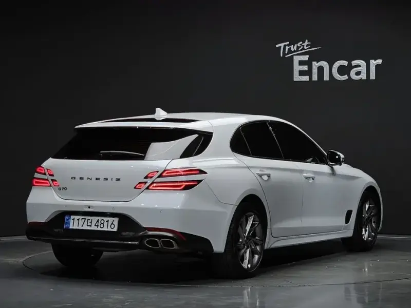 2022 Genesis G70 с пробегом 55 642 км