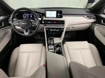 2024 Genesis G70 с пробегом 50 779 км