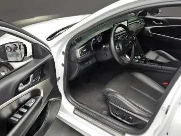 2022 Genesis G70 с пробегом 55 642 км