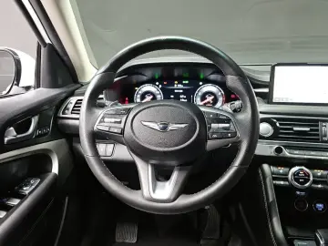 2022 Genesis G70 с пробегом 55 642 км