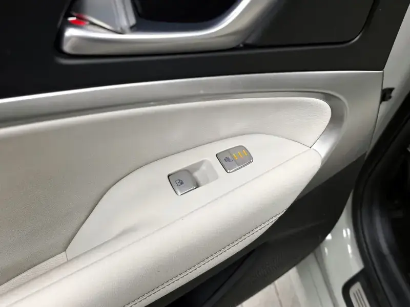 2024 Genesis G70 с пробегом 50 779 км