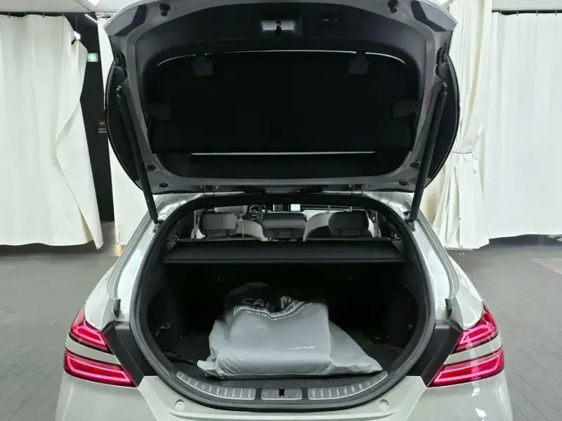 2024 Genesis G70 с пробегом 50 779 км