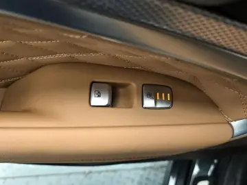 2022 Genesis G70 с пробегом 25 299 км