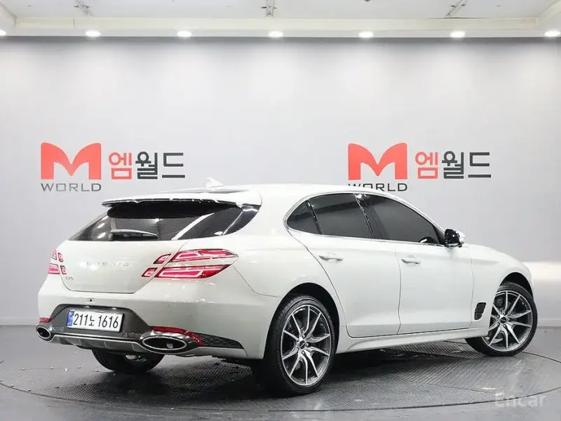 2025 Genesis G70 с пробегом 25 км