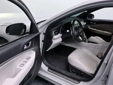 2024 Genesis G70 с пробегом 18 309 км