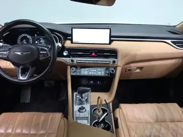 2023 Genesis G70 с пробегом 49 296 км