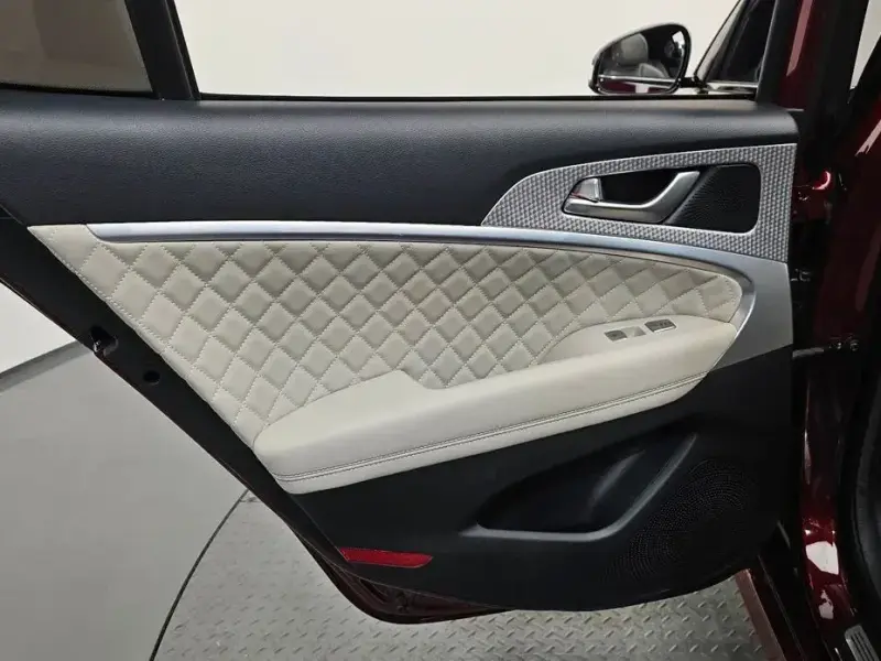 2022 Genesis G70 с пробегом 46 358 км