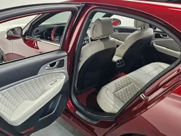 2022 Genesis G70 с пробегом 46 358 км