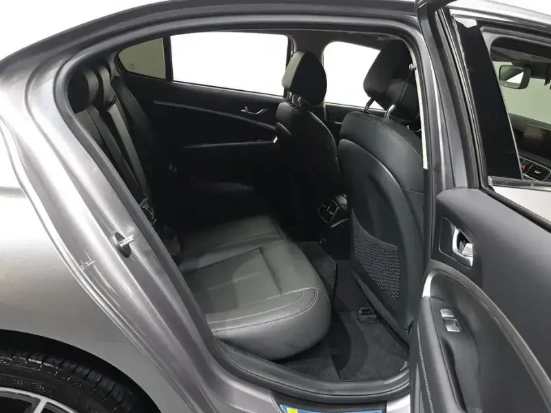 2022 Genesis G70 с пробегом 71 169 км