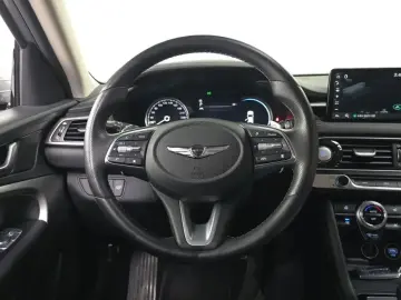 2022 Genesis G70 с пробегом 71 169 км