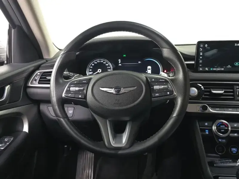2022 Genesis G70 с пробегом 71 169 км