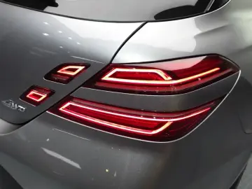 2022 Genesis G70 с пробегом 71 169 км
