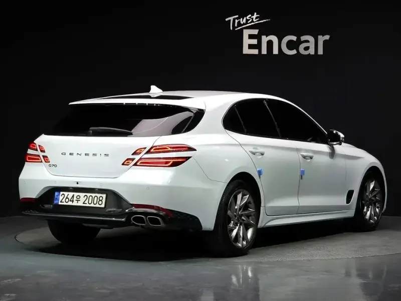 2023 Genesis G70 с пробегом 58 723 км