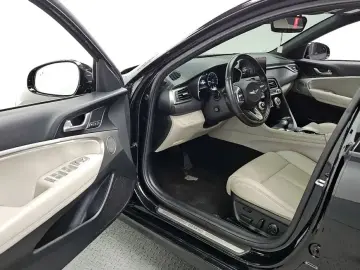 2022 Genesis G70 с пробегом 48 064 км