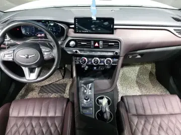 2023 Genesis G70 с пробегом 58 723 км