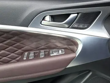 2023 Genesis G70 с пробегом 58 723 км