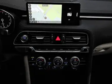 2022 Genesis G70 с пробегом 136 298 км