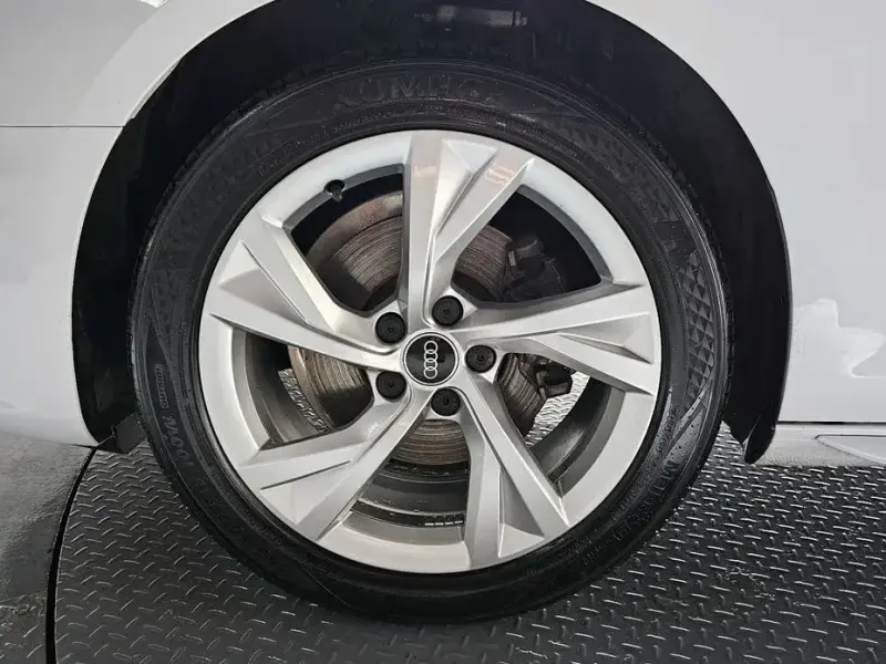 2021 Audi A4 с пробегом 47 137 км