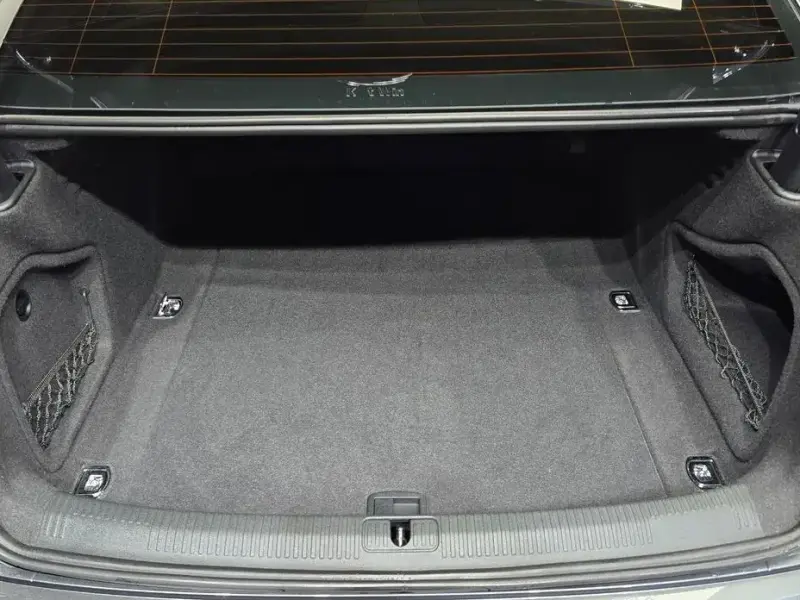 2022 Audi A4 с пробегом 64 549 км