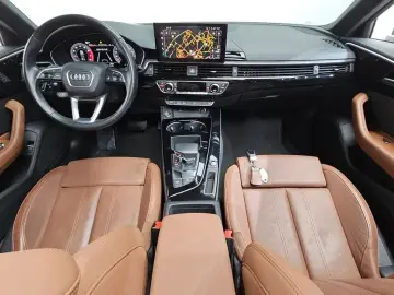 2021 Audi A4 с пробегом 70 624 км