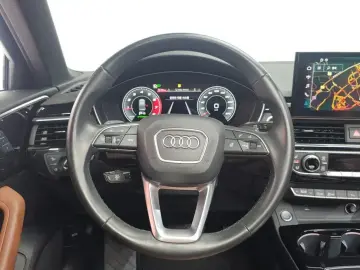 2021 Audi A4 с пробегом 70 624 км