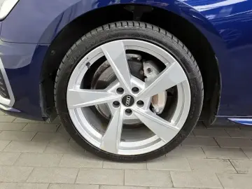 2022 Audi A4 с пробегом 75 082 км