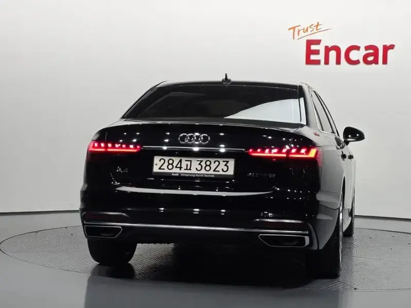 2023 Audi A4 с пробегом 24 663 км
