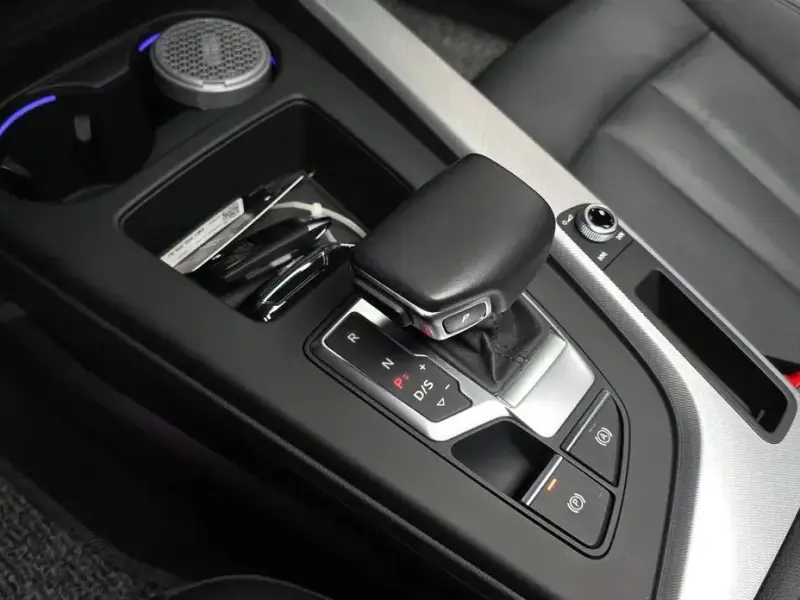 2023 Audi A4 с пробегом 24 663 км
