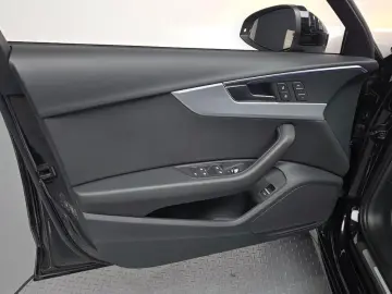 2023 Audi A4 с пробегом 24 663 км