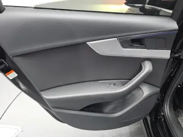 2023 Audi A4 с пробегом 24 663 км