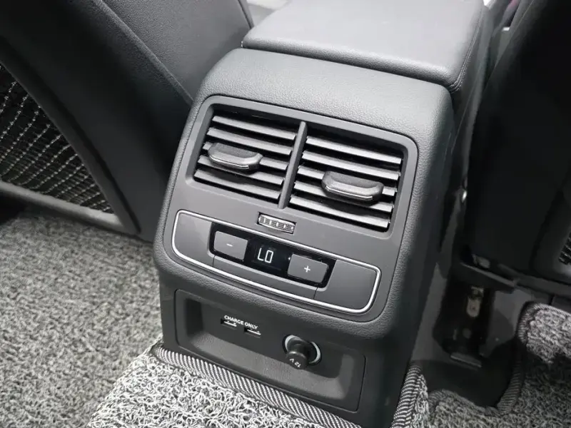 2023 Audi A4 с пробегом 24 663 км